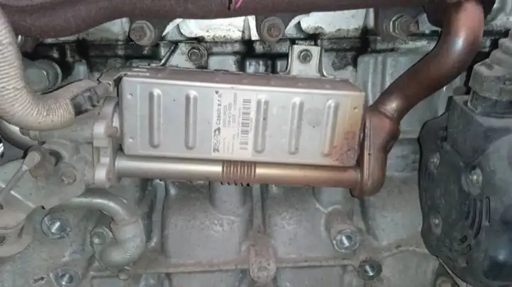 Toyota RAV 4 (XA30) (2006 - 2016) 256010R020 Охладитель клапана EGR — фото 1