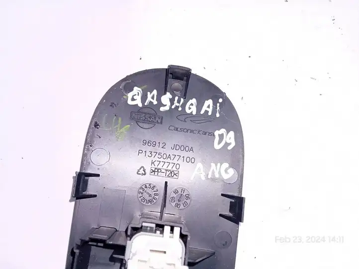 Nissan Qashqai (2006 - 2010) 96912JD00A Включатель охраны от детей — фото 2