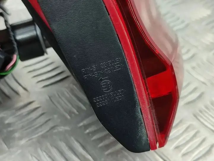 Kia Sportage (2018 - 2021) 92405F1600 Комплект задних фонарей — фото 11