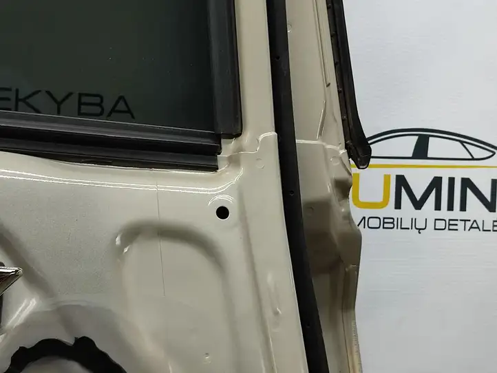 Suzuki Vitara (2014 - 2018) Задняя дверь — фото 3