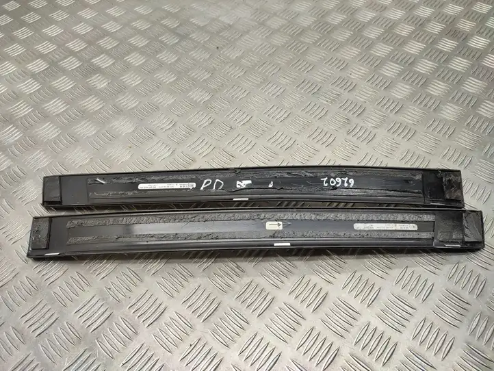 Skoda Octavia Mk3 (5E) (2013 - 2019) 5E0853492D Внутренняя отделка переднего порога — фото 9
