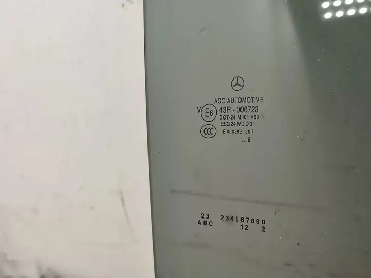 Mercedes-Benz A W176 (2012 - 2018) 43R006723 Стекло задней двери — фото 2