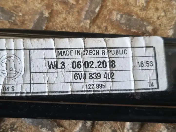 Skoda Fabia Mk3 (NJ) (2015 - 2021) 6V0839402 Механический стеклоподъемник задней двери — фото 4