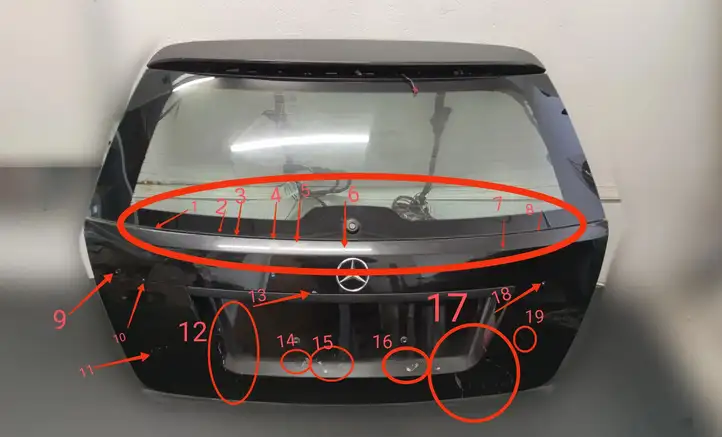 Mercedes-Benz C W204 (2007 - 2014) A2047420409 Крышка багажника — фото 11