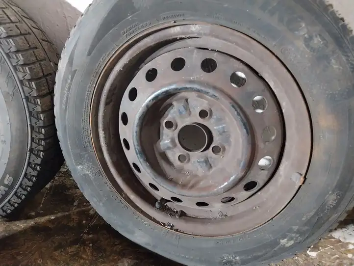 Toyota Yaris Verso (1999 - 2005) Кованый диск R14 — фото 3