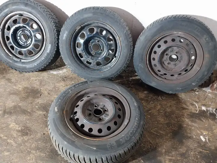 Toyota Yaris Verso (1999 - 2005) Кованый диск R14 — фото 4