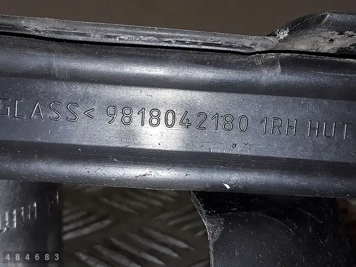 Citroen Berlingo (2018 - ) 9818042180 Форточка двери — фото 5