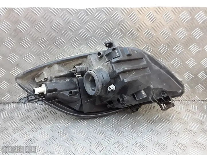 Toyota Yaris (2005 - 2009) 811100d120 Передняя противотуманная фара — фото 5