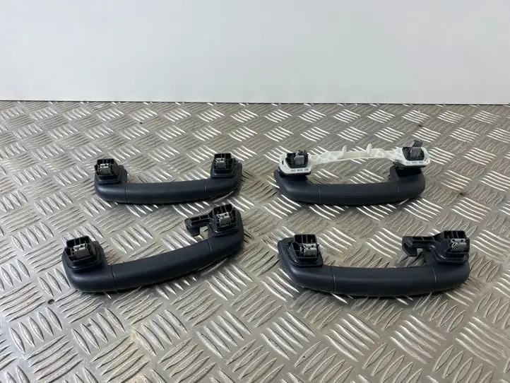 Volkswagen Tiguan (2016 - 2020) 5NA857607B Комплект потолочных ручек — фото 2