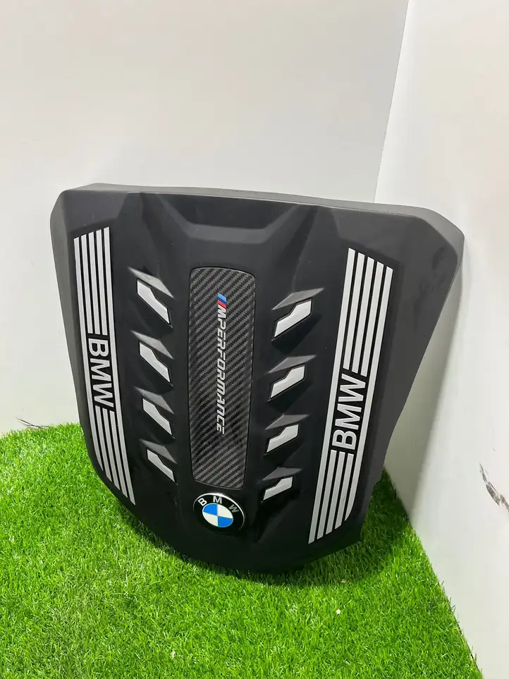 BMW X6 G06 (2019 - ) 7934444 Крышка двигателя декоративная — фото 1