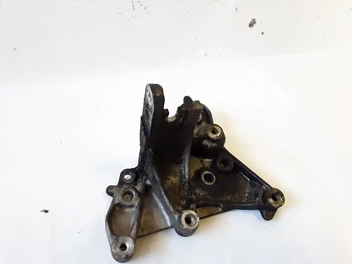 Peugeot 307 CC (2001 - 2005) 9648584680 Кронштейн охладителя EGR — фото 3