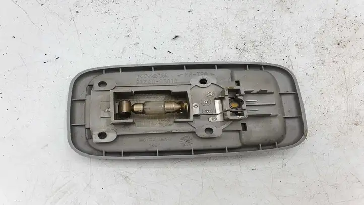Toyota Avensis T220 (2000 - 2003) 8124005011 Передняя подсветка — фото 3