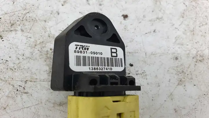 Toyota Avensis T250 (2003 - 2006) 8983105010 Датчик удара SRS — фото 3