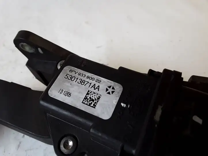 Jeep Grand Cherokee (WK) (2004 - 2010) 53013871AA Педаль акселератора — фото 2