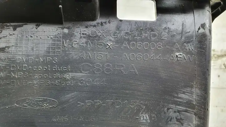 Ford Focus (2005 - 2008) 4M51A06044 Рамка бардачка — фото 3