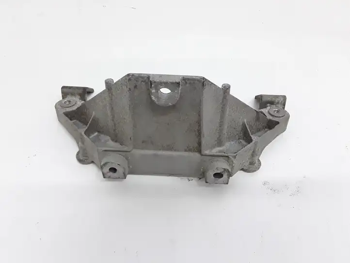 BMW X5 E70 (2006 - 2013) 51717137238 Кронштейн заднего редуктора — фото 1