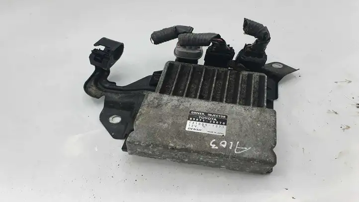 Toyota Corolla Verso AR10 (2004 - 2009) 8987120070 Блок управления форсунками — фото 2