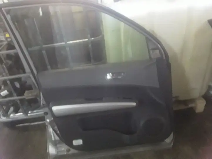 Nissan X-Trail T31 (2007 - 2014) Дверь — фото 3