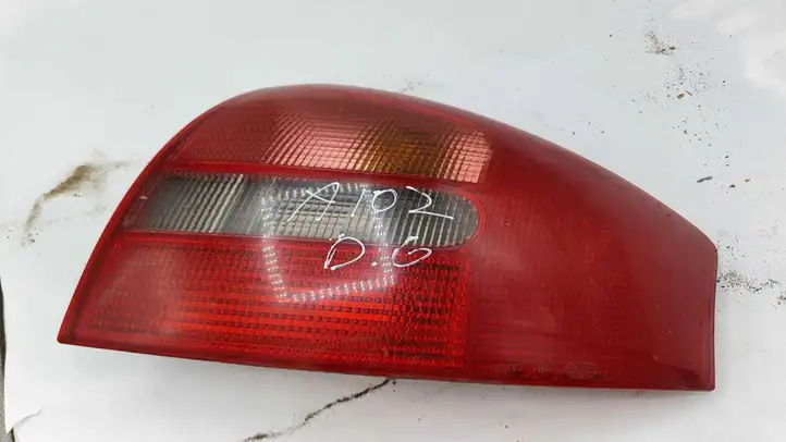 Audi A6 S6 C5 4B (2001 - 2004) 148152 Задний фонарь в кузове — фото 1