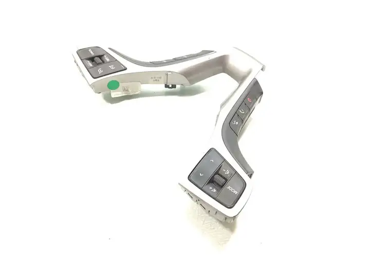 Hyundai i40 (2011 - ) 96790-3Z100RY Кнопки на рулевом колесе — фото 3