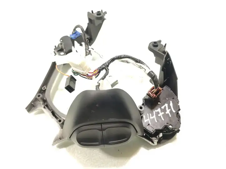 Honda Civic IX (2011 - 2017) M48471C Кнопки на рулевом колесе — фото 6