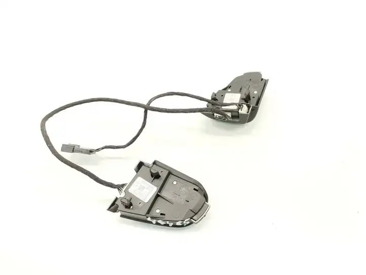 Skoda Octavia Mk2 (1Z) (2004 - 2013) 3T0959537B Кнопки на рулевом колесе — фото 4
