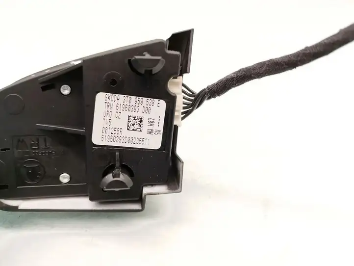 Skoda Octavia Mk2 (1Z) (2004 - 2013) 3T0959537B Кнопки на рулевом колесе — фото 5
