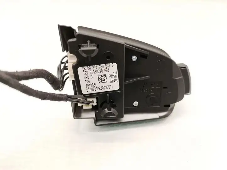 Skoda Octavia Mk2 (1Z) (2004 - 2013) 3T0959537B Кнопки на рулевом колесе — фото 6