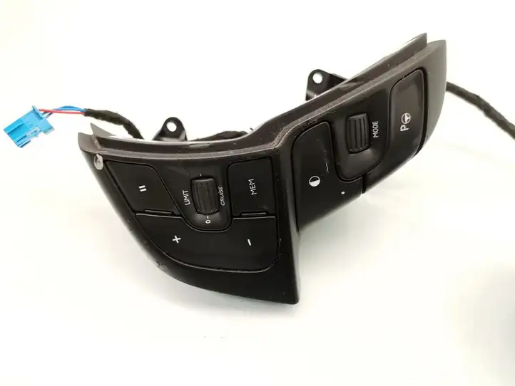 Citroen C4 Grand Picasso (2013 - 2016) 98096594ZD Кнопки на рулевом колесе — фото 3