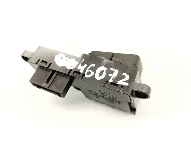 Kia Sorento (2009 - 2014) 96720-2P1001 Кнопки на рулевом колесе — фото 7
