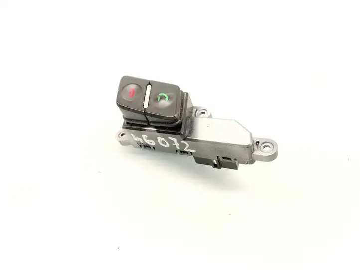 Kia Sorento (2009 - 2014) 96720-2P000 Кнопки на рулевом колесе — фото 2