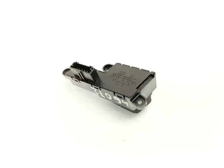 Kia Sorento (2009 - 2014) 96720-2P000 Кнопки на рулевом колесе — фото 5