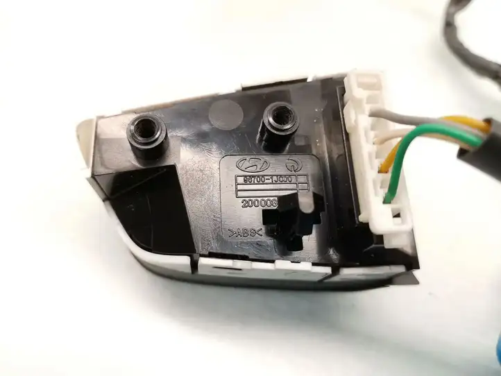 Hyundai i20 (PB PBT) (2008 - 2012) 96700-1J050 Кнопки на рулевом колесе — фото 5