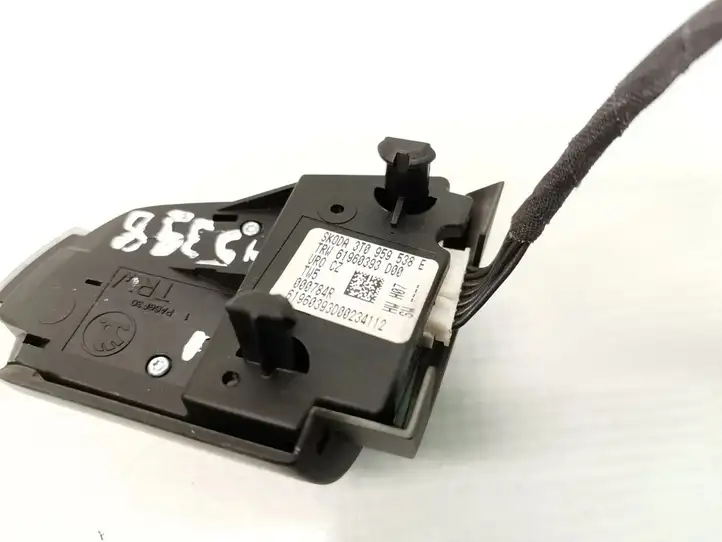 Skoda Octavia Mk2 (1Z) (2004 - 2013) 3T0959537B Кнопки на рулевом колесе — фото 5