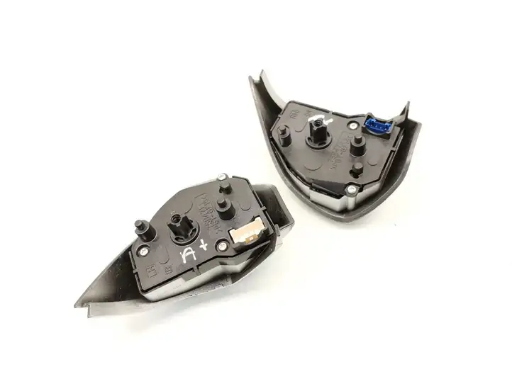 Citroen C-Crosser (2007 - 2013) 75B473 Кнопки на рулевом колесе — фото 4