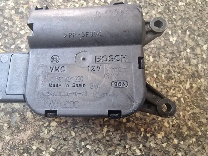 Volkswagen Touareg I (2002 - 2010) 0132801320 Двигатель задвижки потока воздуха — фото 2