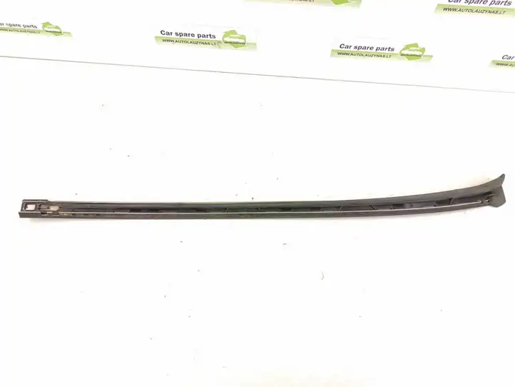 Mercedes-Benz C W204 (2007 - 2014) A2046901962 Накладка стоек лобового стекла — фото 5