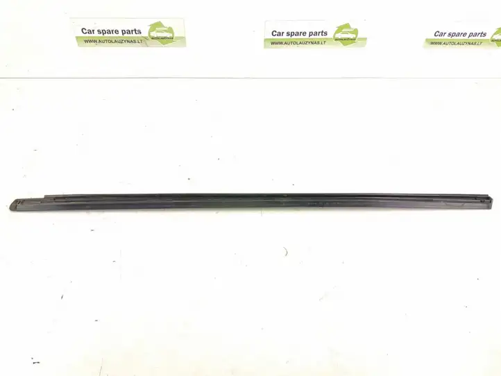 Mercedes-Benz C W204 (2007 - 2014) A2046700522 Накладка стекла задней двери — фото 5
