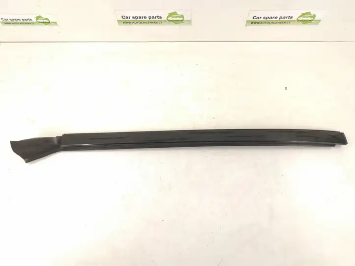 Mercedes-Benz GLK X204 (2008 - 2016) 2046904462 Накладка стоек лобового стекла — фото 2