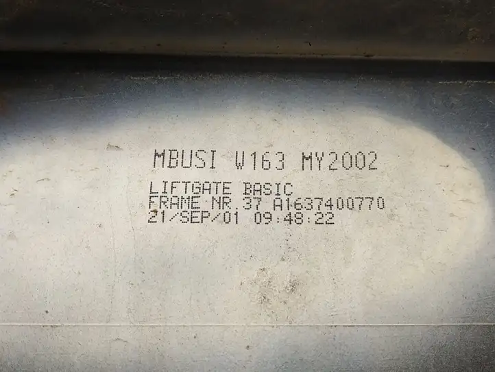 Mercedes-Benz ML W163 (1997 - 2005) 1637400770 Обшивка багажника — фото 8