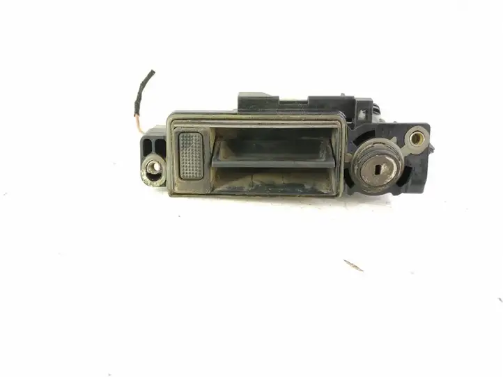 Mercedes-Benz E W211 (2002 - 2009) 2037500793 Ручка крышки багажника — фото 1