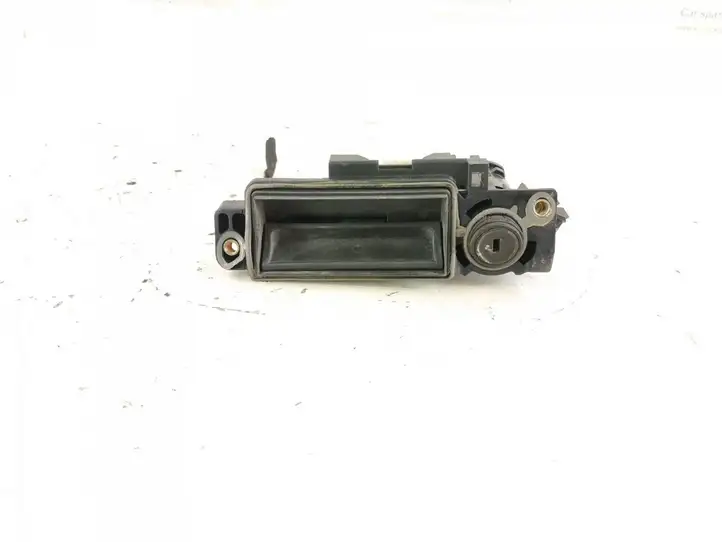 Mercedes-Benz E W211 (2002 - 2009) 2037500693 Ручка крышки багажника — фото 1