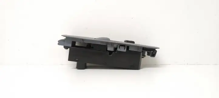 Mitsubishi Colt (2008 - 2012) MR587477 Кнопка стеклоподъемников — фото 4