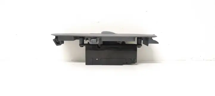 Mitsubishi Colt (2008 - 2012) MN141018 Кнопка стеклоподъемников — фото 2