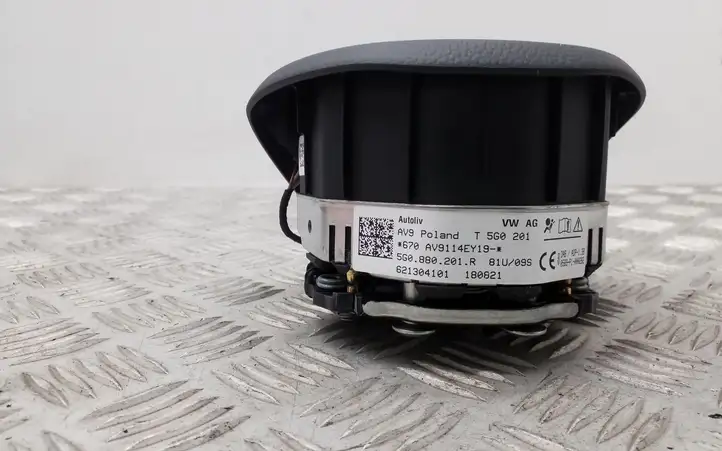 Volkswagen Golf VII (2013 - 2019) 5G0880201R Подушка безопасности руля — фото 4