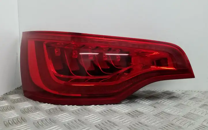 Audi Q7 4L (2009 - 2015) 4L0945093L Задний фонарь в кузове — фото 1