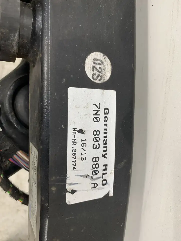 Volkswagen Sharan (2010 - 2015) 7N0803880A Комплект буксировочного крюка — фото 2