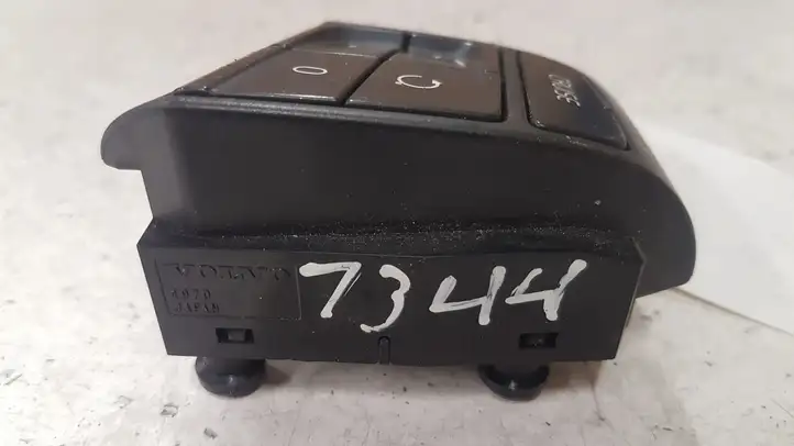 Volvo V50 (2008 - 2012) 30739641 Кнопки на рулевом колесе — фото 7