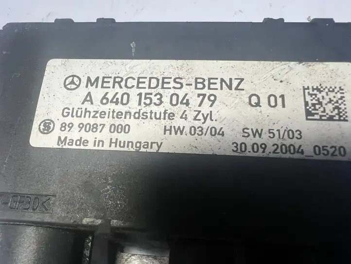 Mercedes-Benz A W169 (2004 - 2012) A6401530479 Реле накала свечей — фото 3