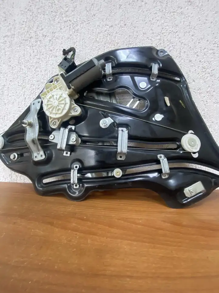 Mercedes-Benz CLK A209,C209 (2002 - 2009) A2096700203 Стеклоподъемник передней двери (комплект) — фото 11